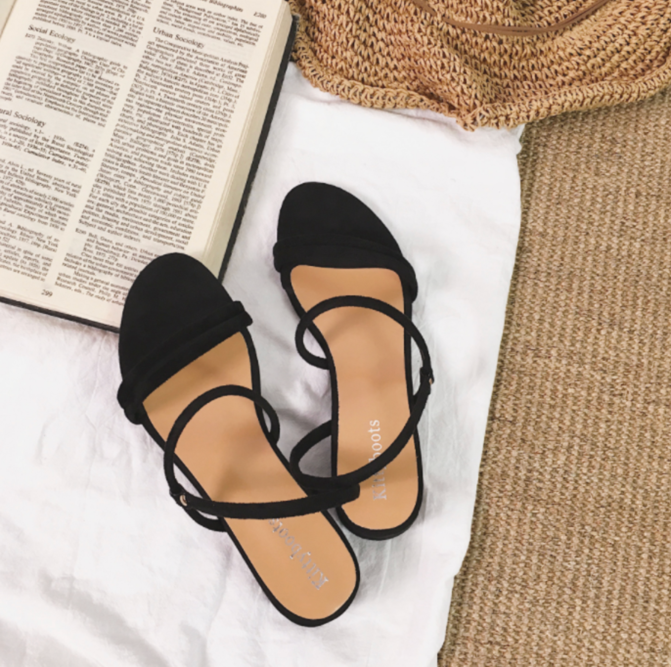 Women’s Mid-Heel Square-Toe Shoes – Elegant & Comfortable Fashion Footwear
